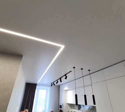 Spušteni plafoni u kuhinji Led rasveta Magnetna šinska rasveta Beograd